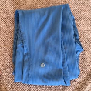 Lululemon Base Pace High-Rise Ribbed Tight 25"
Blue Nile size 8 EUC discontinued
